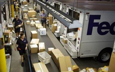 海淘新政策下的直郵和轉(zhuǎn)運各有哪些優(yōu)勢和劣勢-